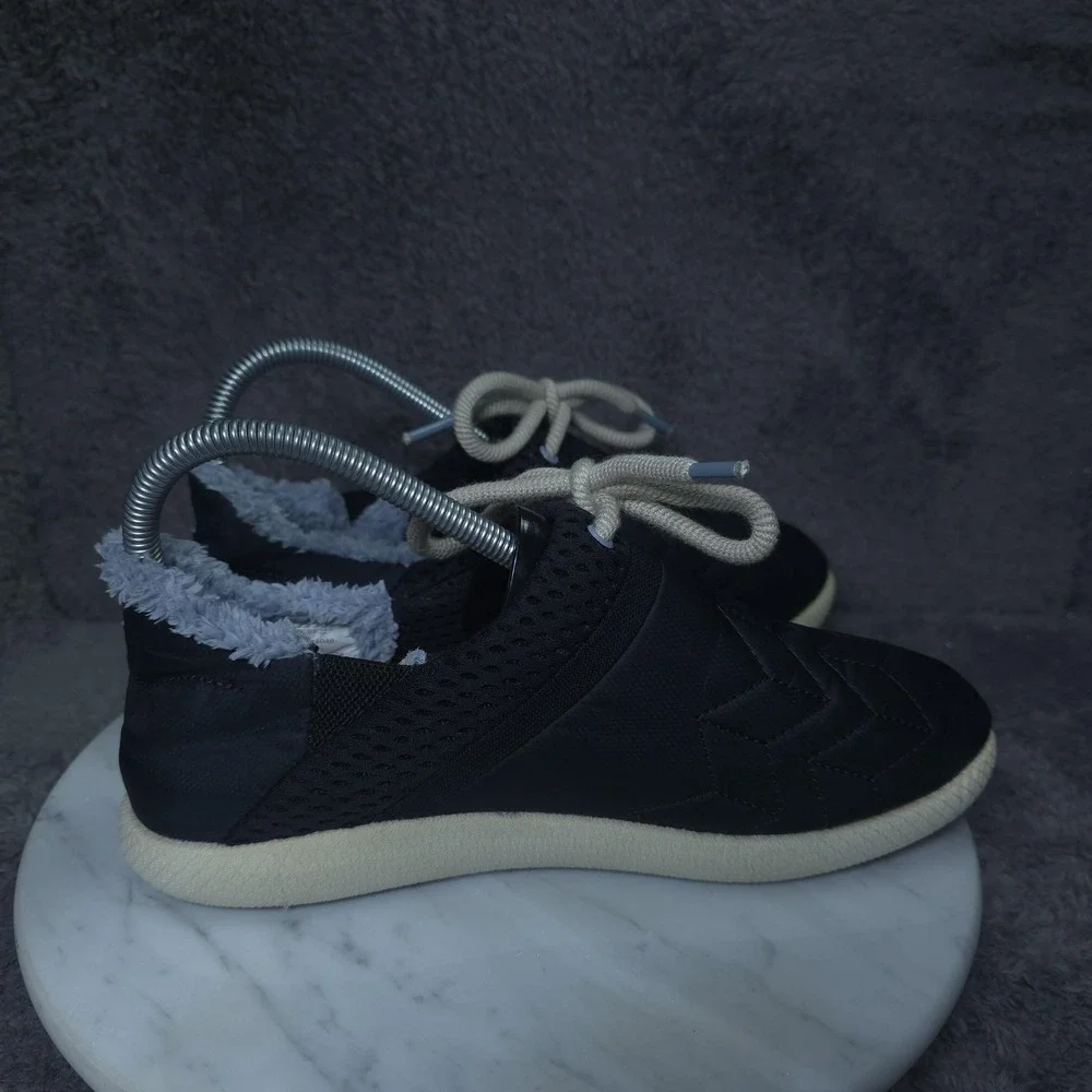 OluKai Shoes Womens Size 8 Black Quilted Faux Fur Lined Sherpa Sneakers Casual